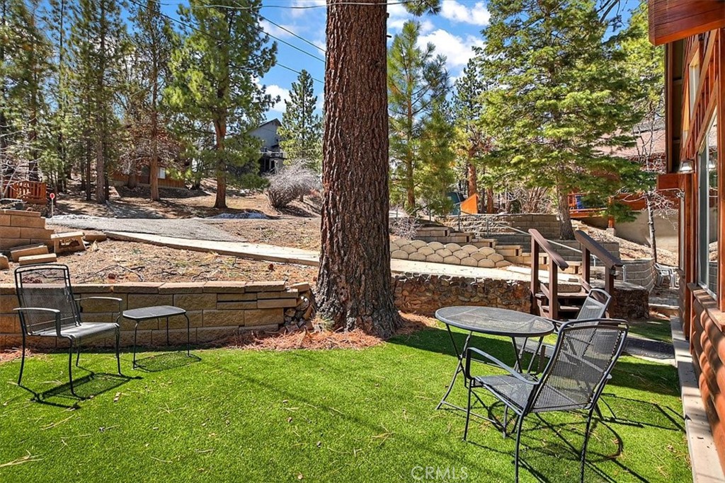 1107 W Alta Vista Avenue Property Photo 3