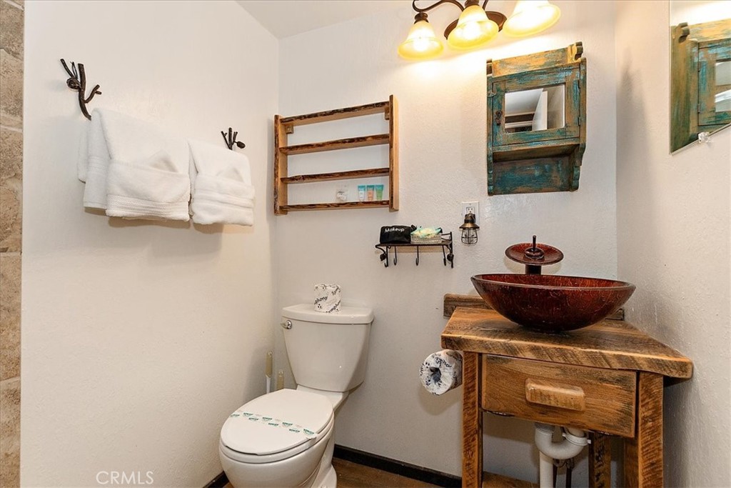861 Thrush Drive 62 Property Photo 18
