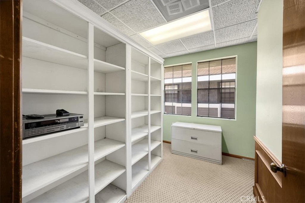 940 W 17th Street D Property Photo 21