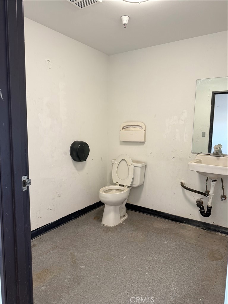 8762 Garden Grove Boulevard 203 Property Photo 8