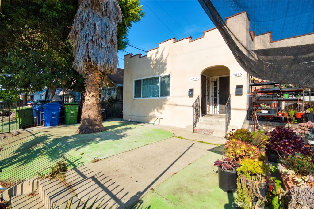 4614 Wall Street Property Photo