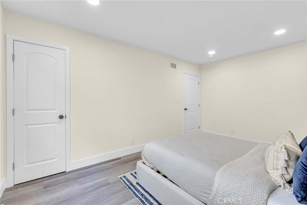 7842 E Woodsboro Avenue Property Photo 7