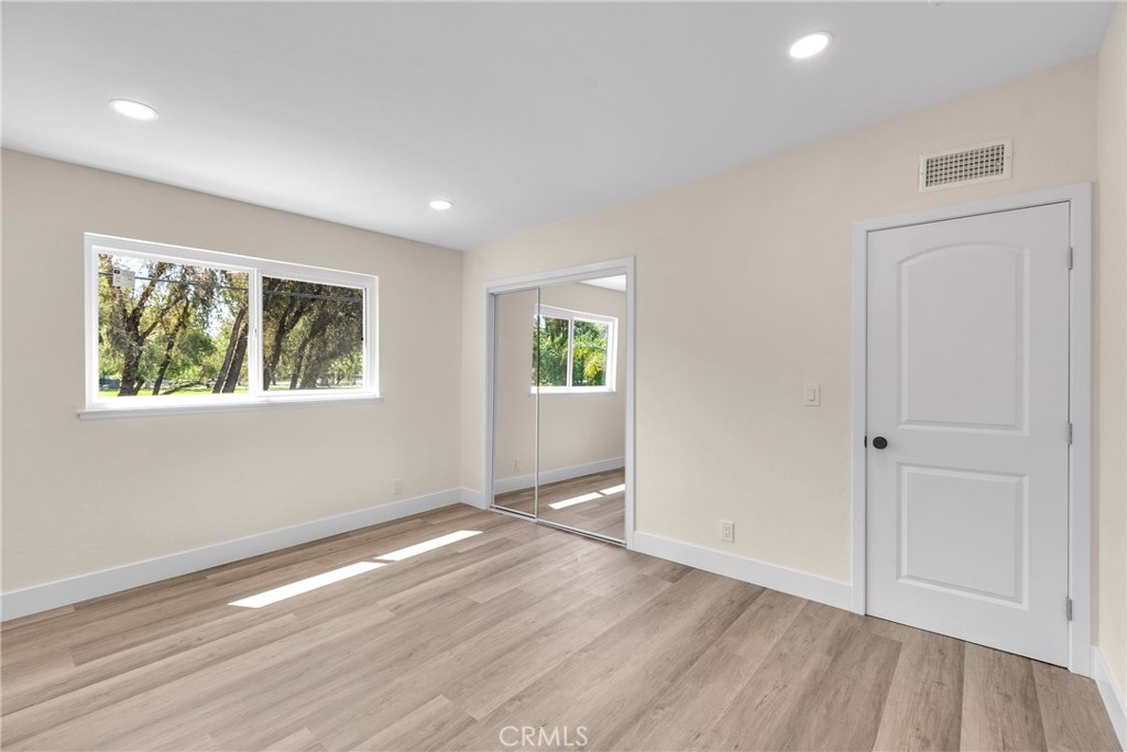7842 E Woodsboro Avenue Property Photo 22