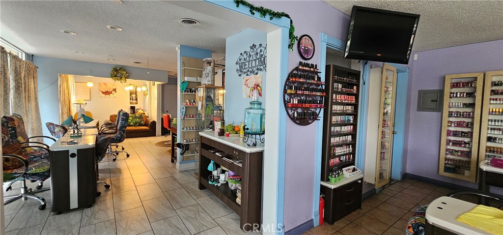 643 S Beach Boulevard Property Photo 6