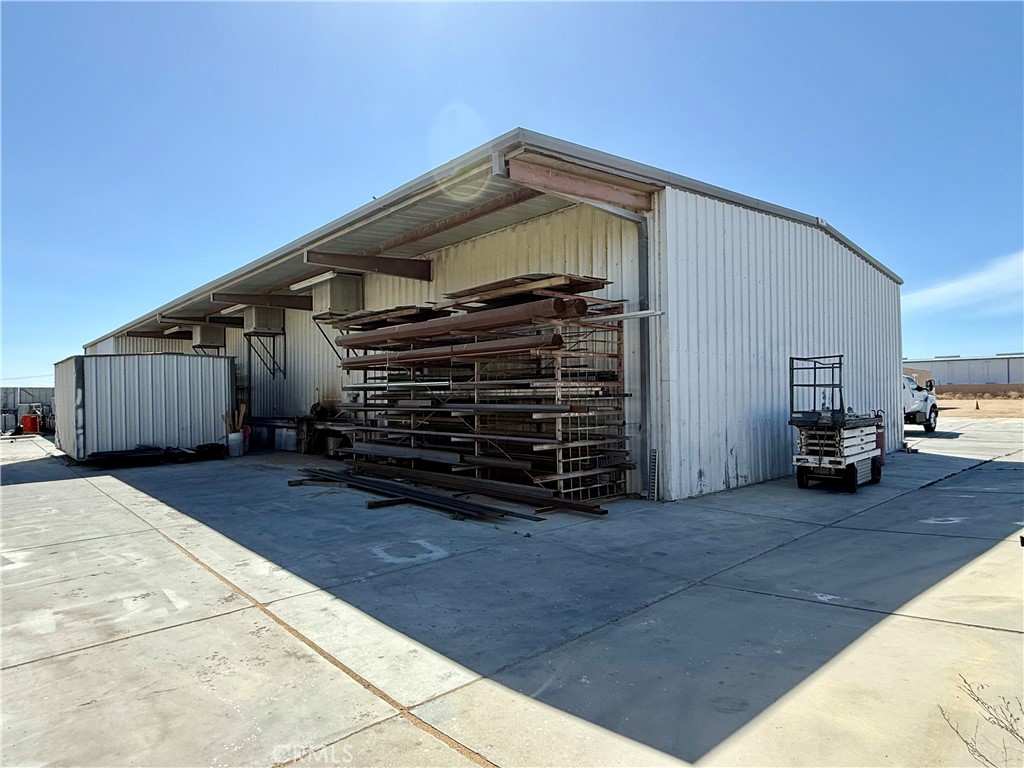 16176 Koala Road Property Photo 14