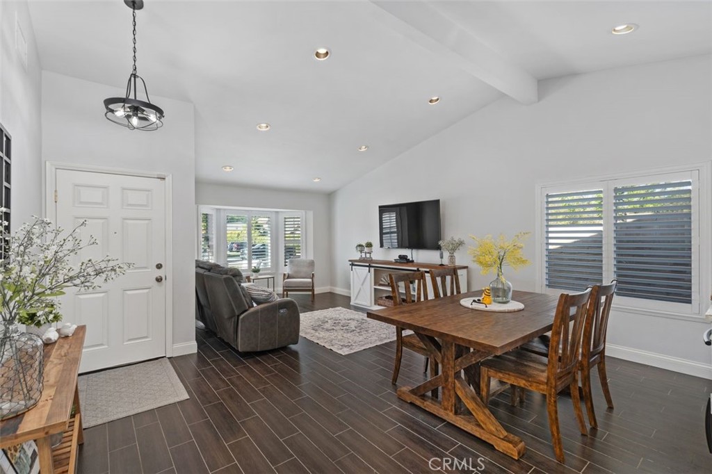 7596 E Woodsboro Avenue Property Photo 4