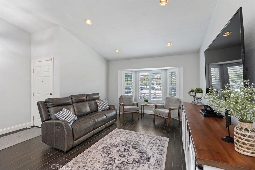 7596 E Woodsboro Avenue Property Photo 15