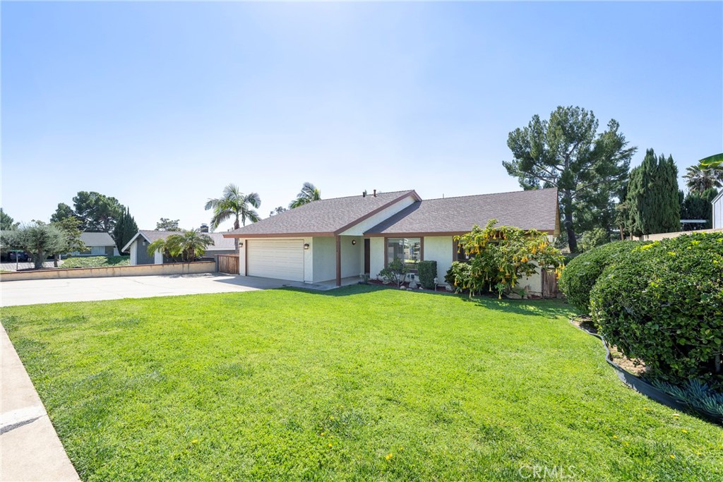 7354 Agate Street Property Photo 2