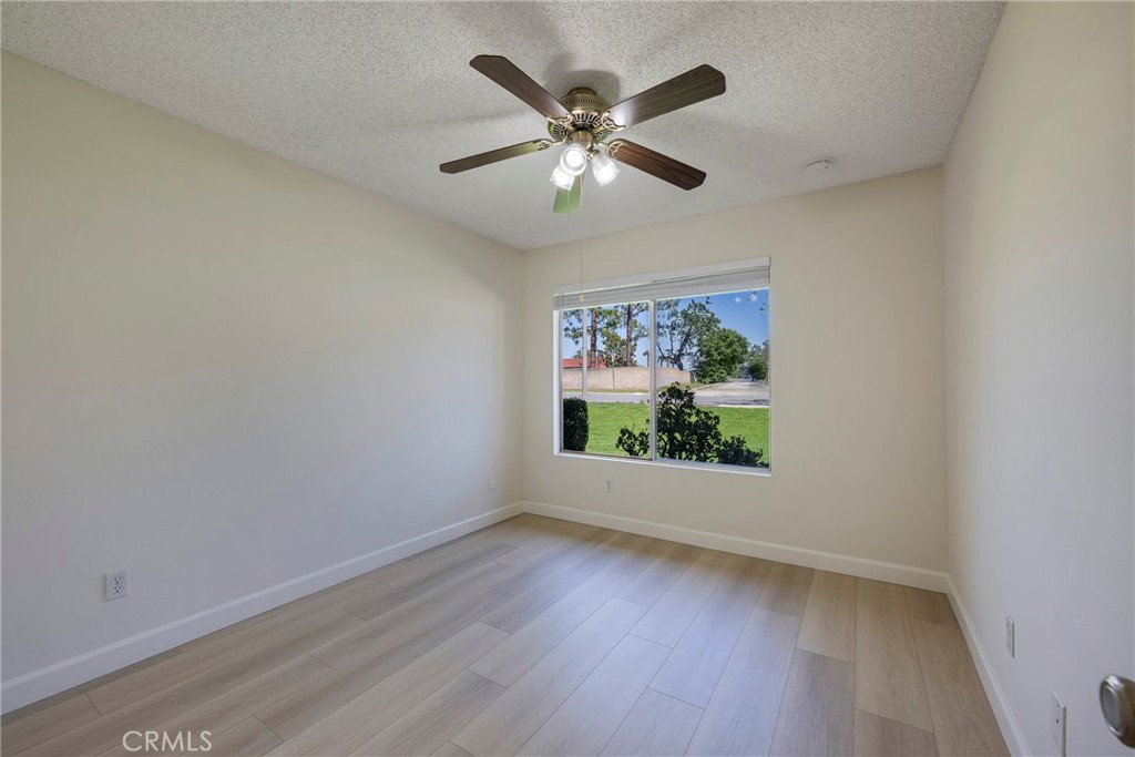 7354 Agate Street Property Photo 6