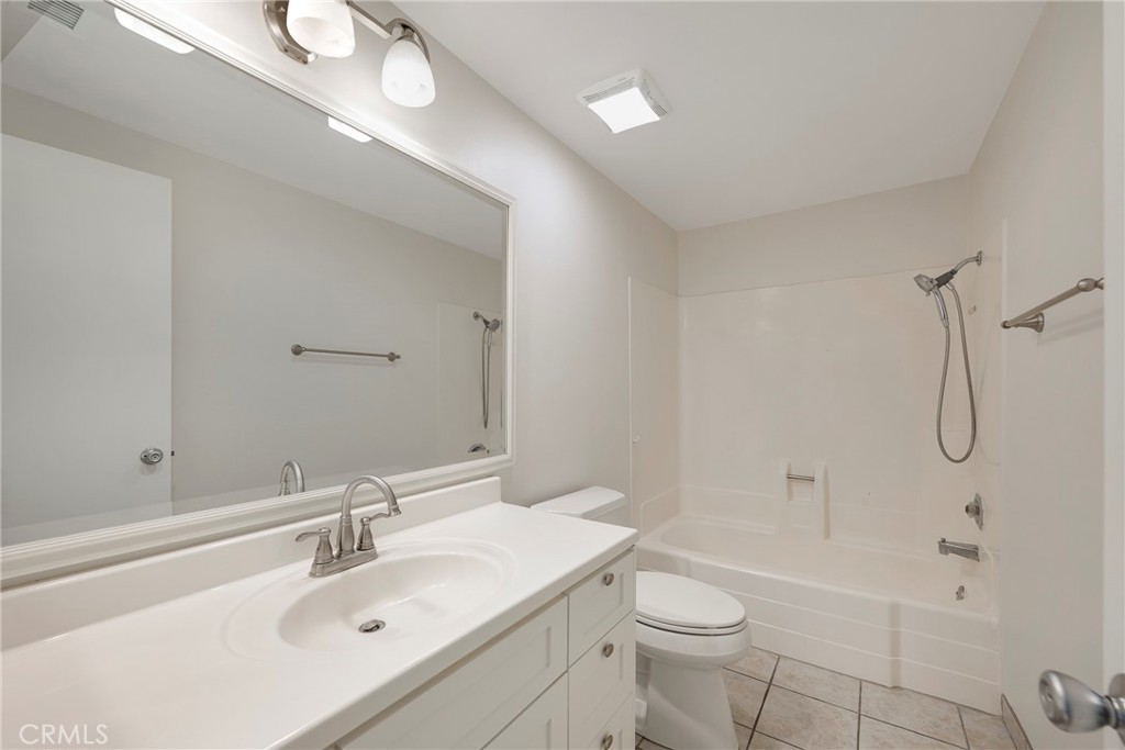 7354 Agate Street Property Photo 8