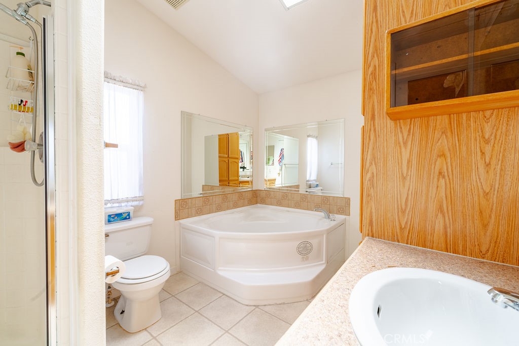 2200 W Wilson 122 Property Photo 14