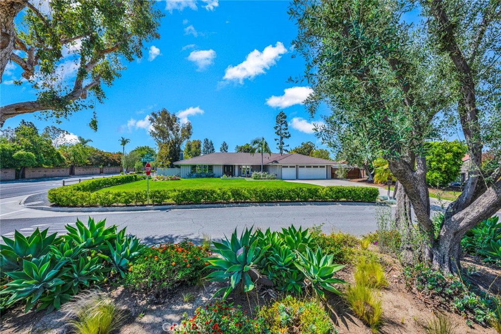 18512 Durfee Circle Property Photo