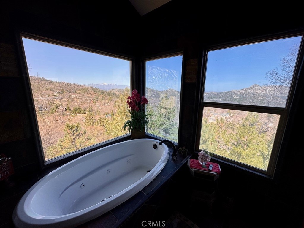 1454 Lovers Lane Property Photo 8