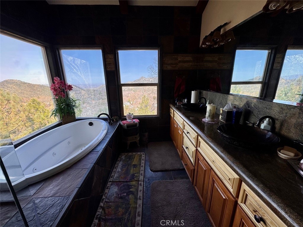 1454 Lovers Lane Property Photo 12