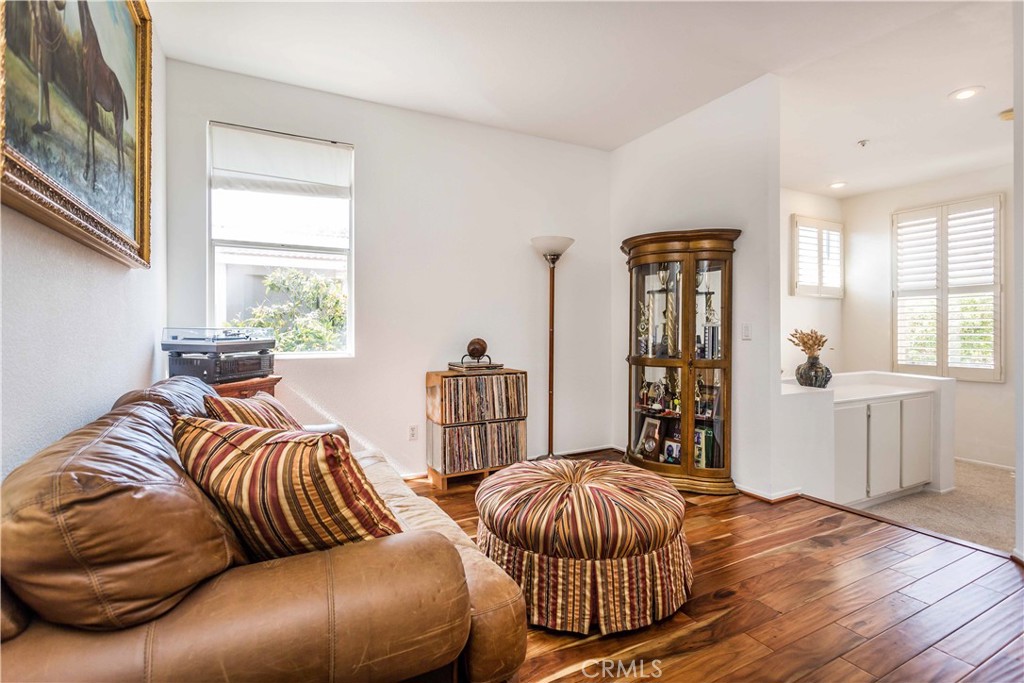 1546 Hastings Way Property Photo 17
