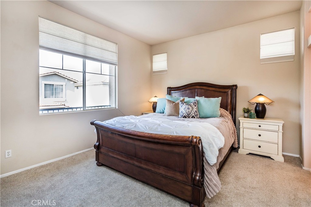 1546 Hastings Way Property Photo 19