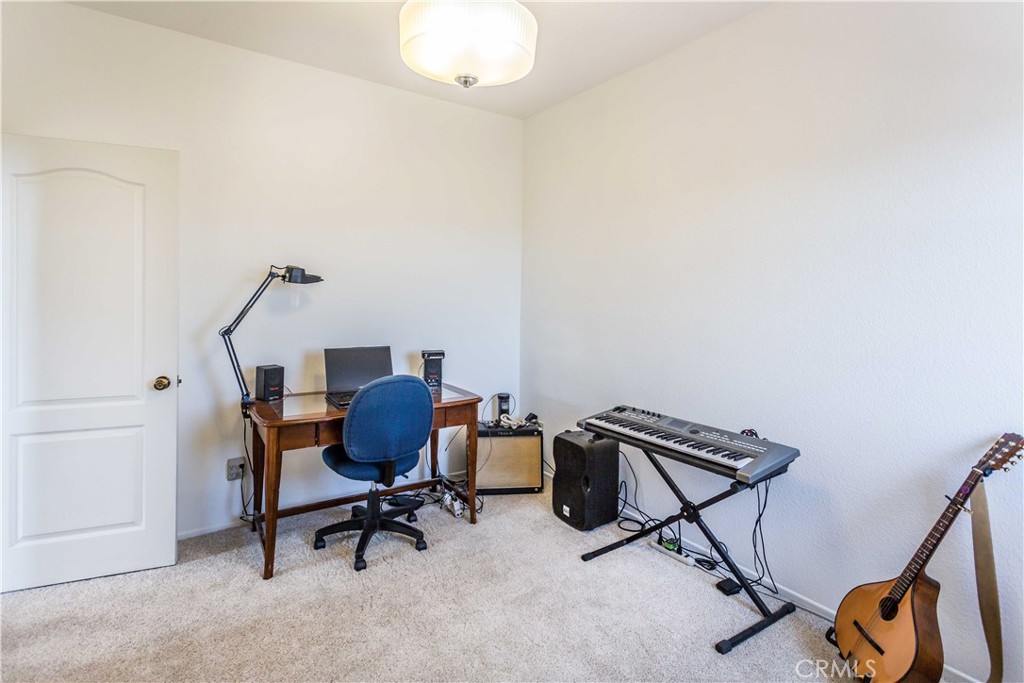 1546 Hastings Way Property Photo 27