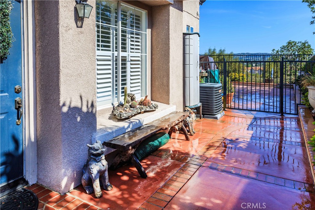 1546 Hastings Way Property Photo 30
