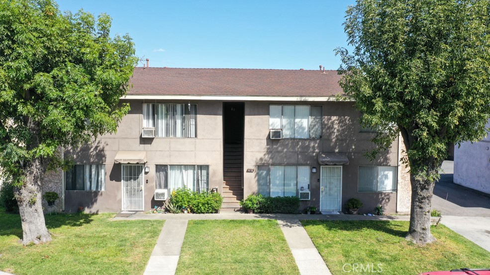1616 Picadilly Way Property Photo 1