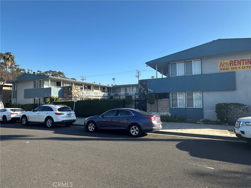 540 E Adams Street Property Photo