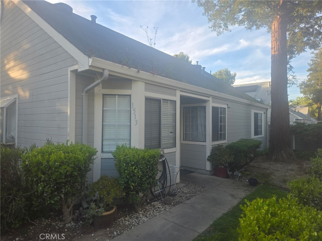 1513 Plymouth Lane Property Photo 1
