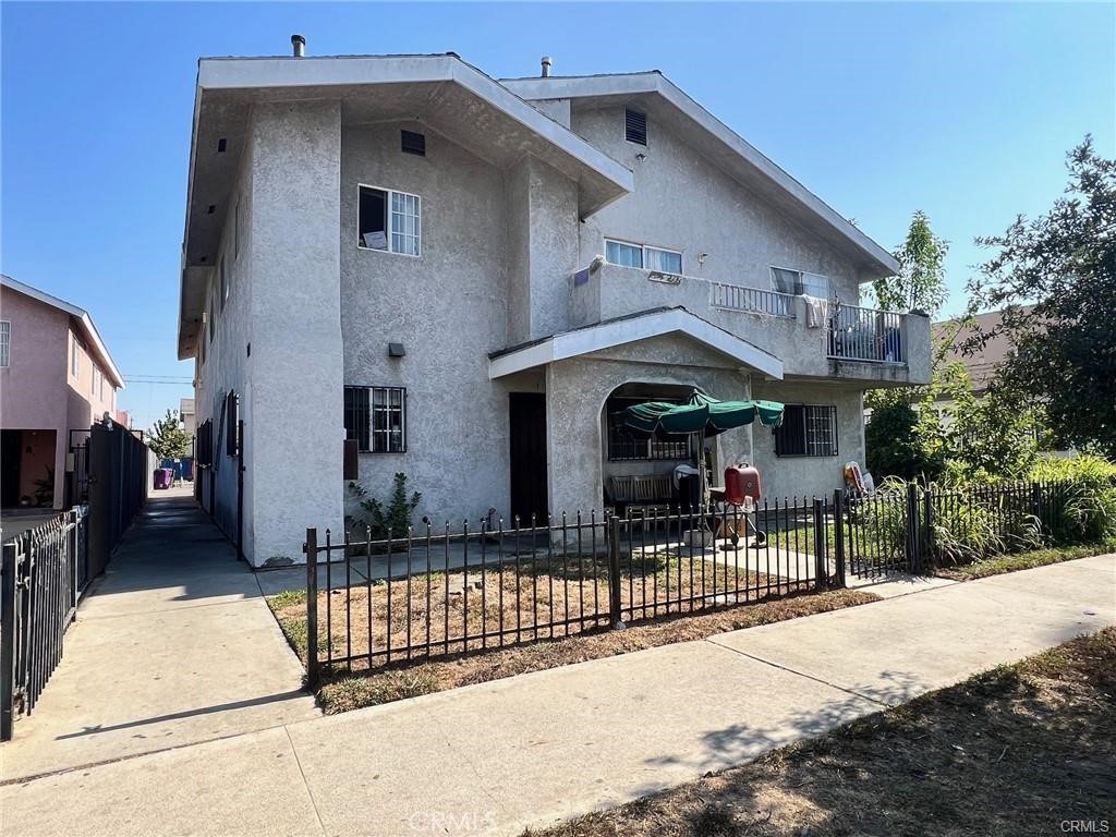 1426 Rose Avenue Property Photo