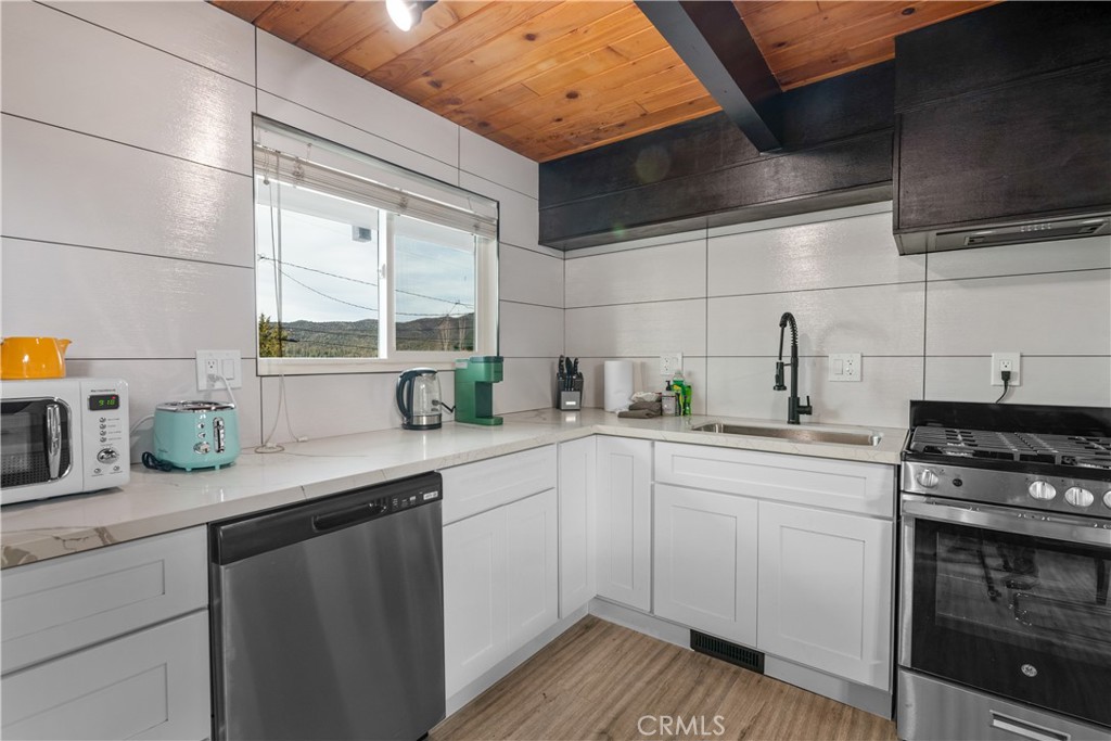 40627 Simonds Drive Property Photo 10