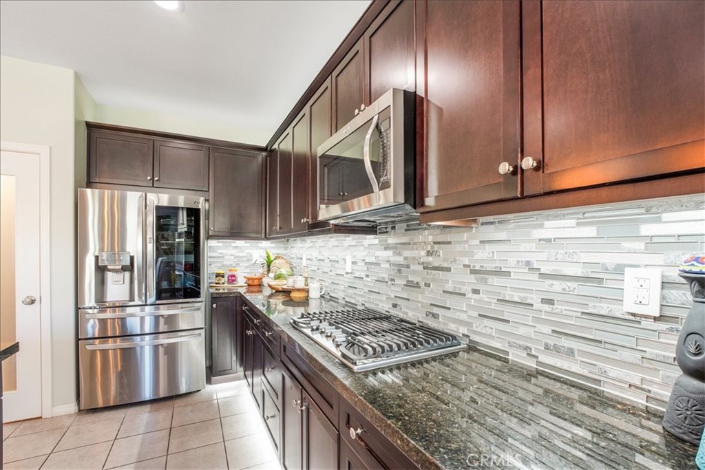 27323 Ardella Place Property Photo 12