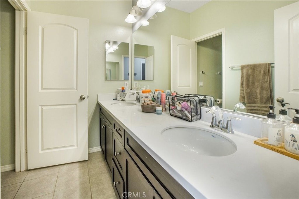 27323 Ardella Place Property Photo 38