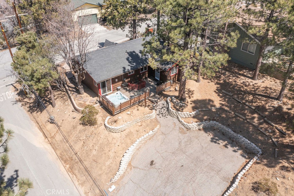 41063 Pennsylvania Avenue Property Photo 6