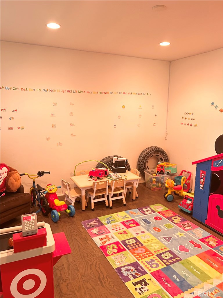 6974 Canterra Way Property Photo 11