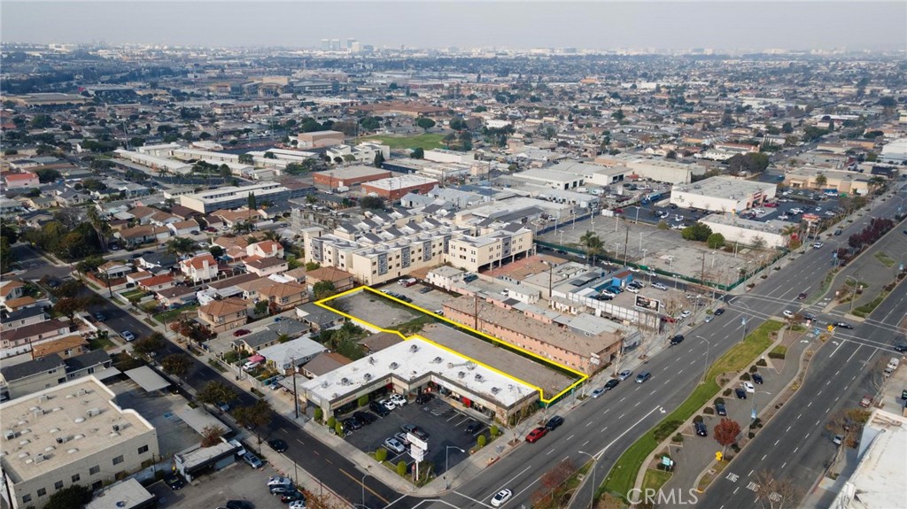 15329 Hawthorne Boulevard Property Photo 10