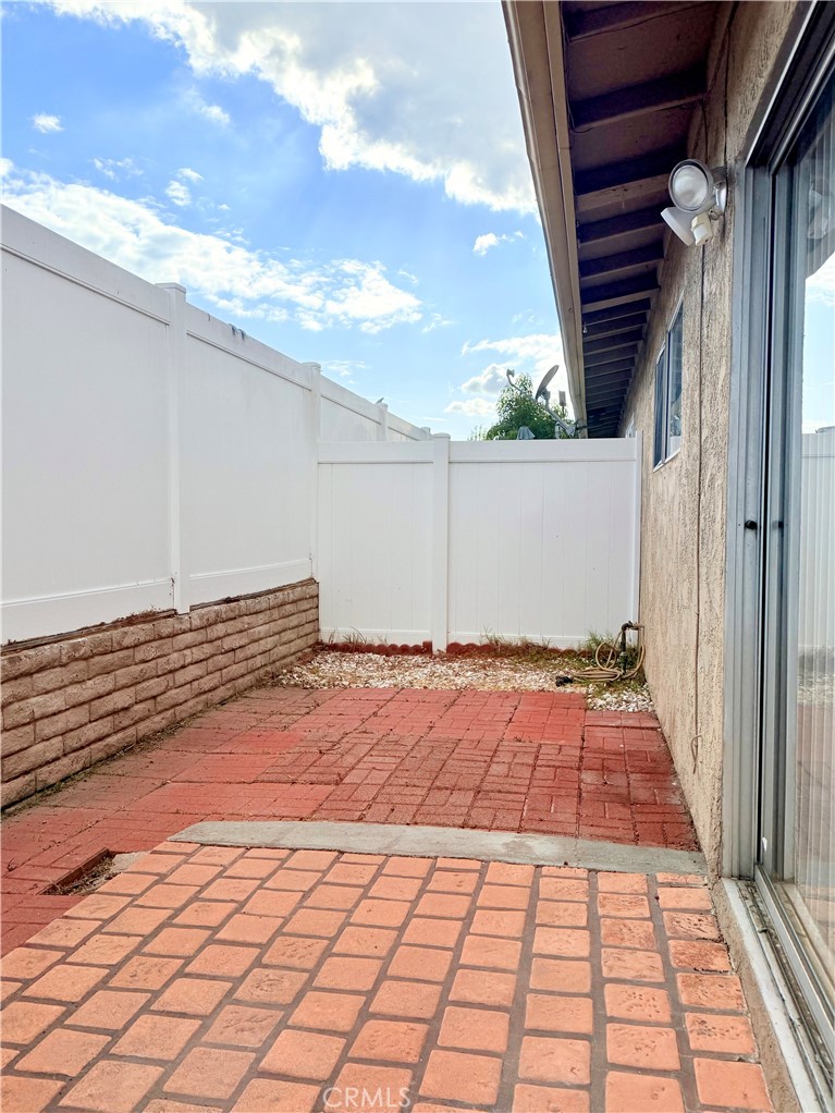 732 West Lambert Road 30 Property Photo 12