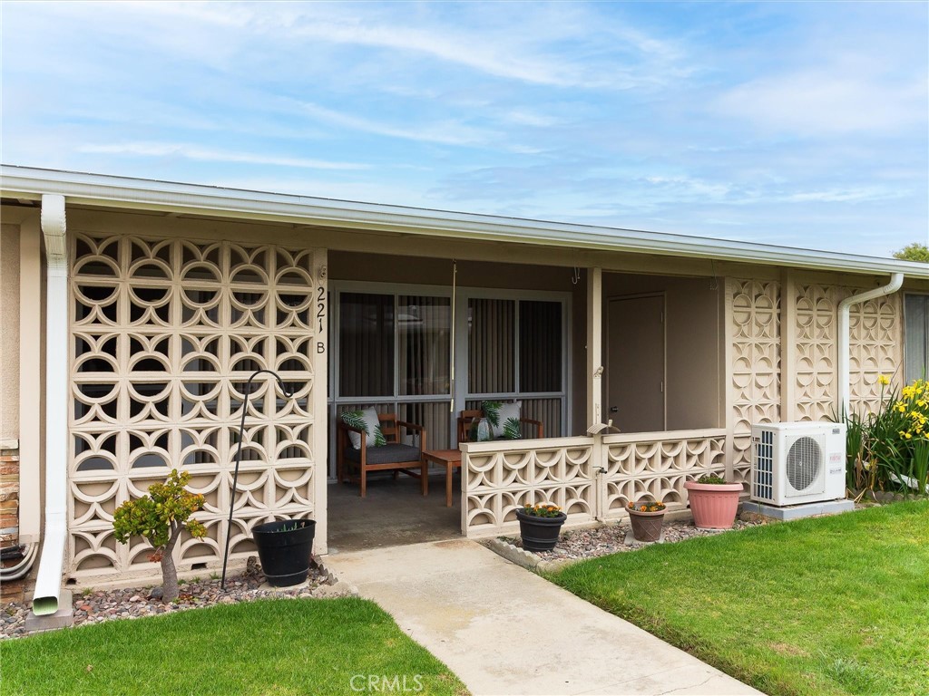13061 Oak Hill Dr 221b Property Photo 1