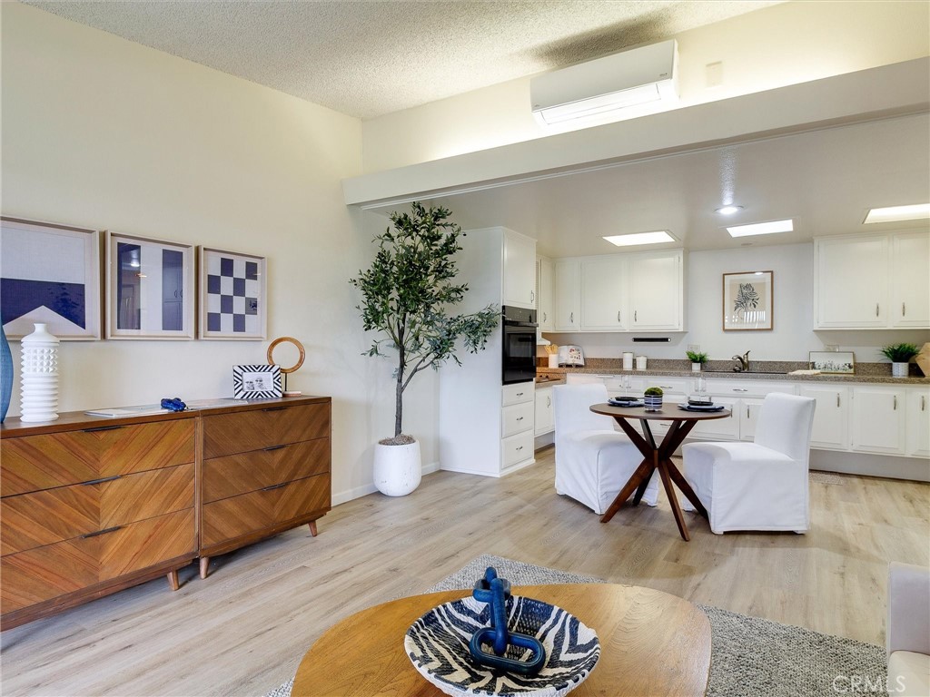 13061 Oak Hill Dr 221b Property Photo 8