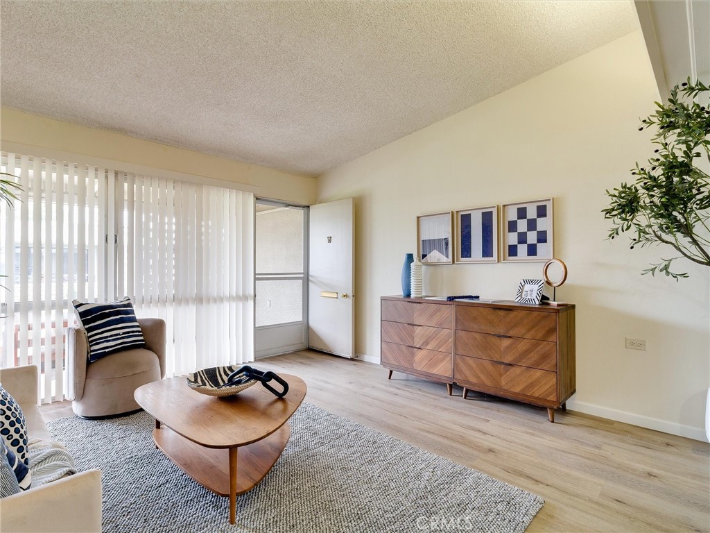 13061 Oak Hill Dr 221b Property Photo 10