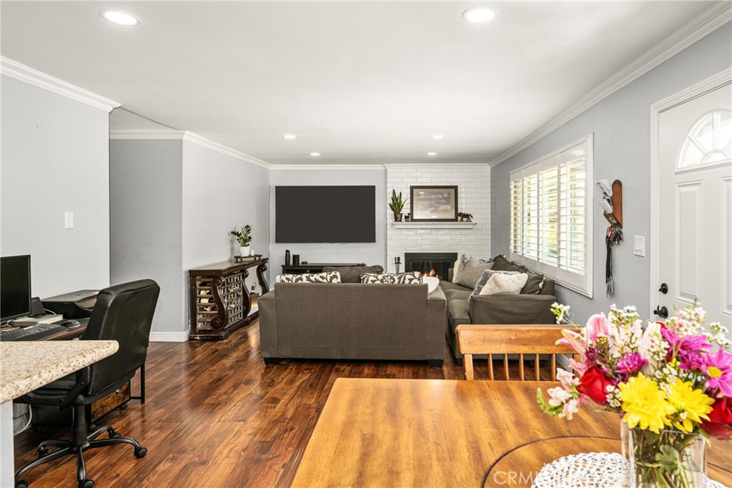 134 S Magnolia Avenue 21a Property Photo 1