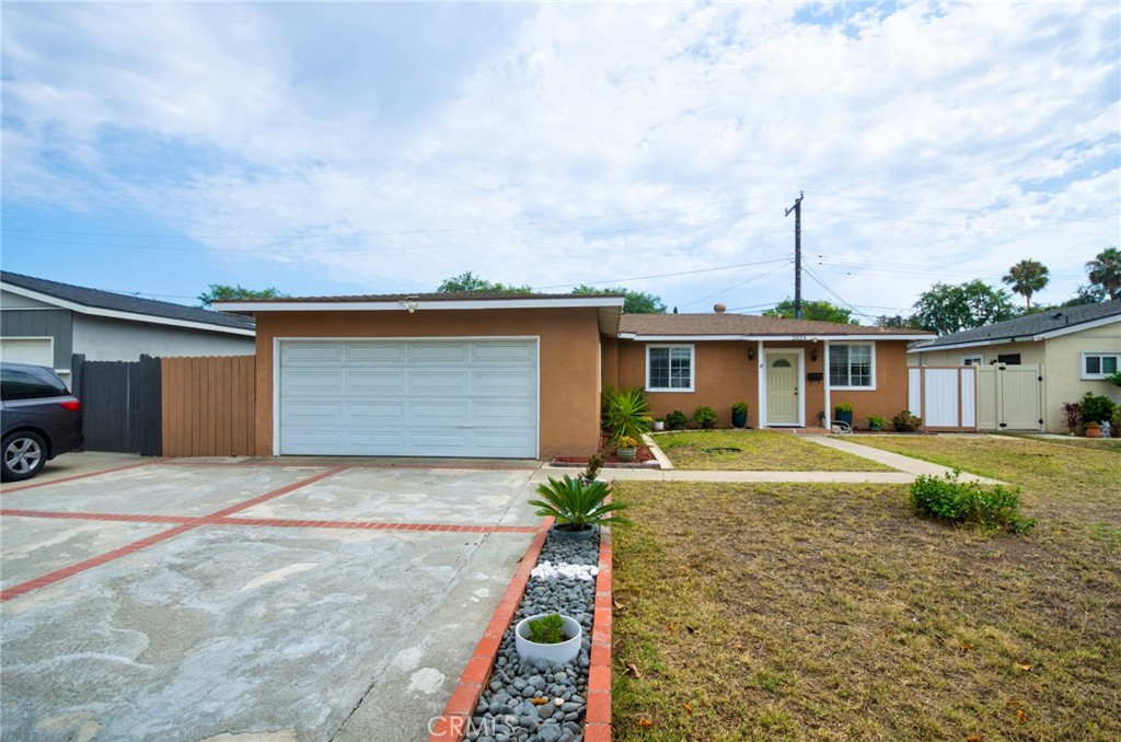 2624 W Cherry Avenue Property Photo 1