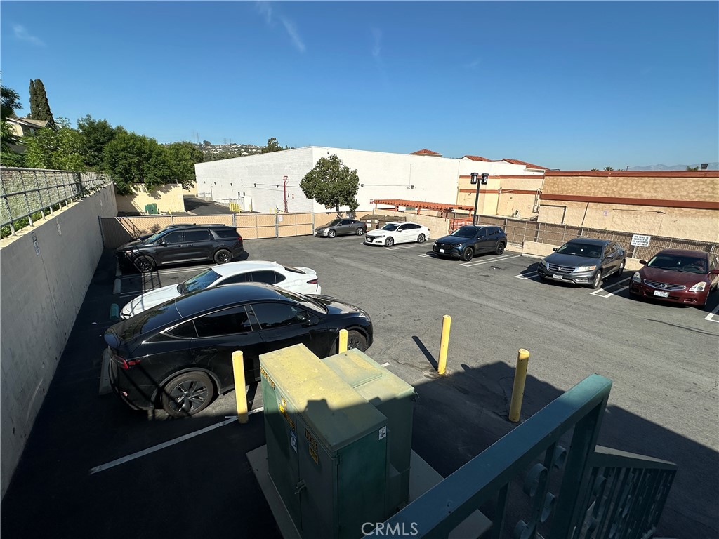 3205 S Hacienda Boulevard Property Photo 6