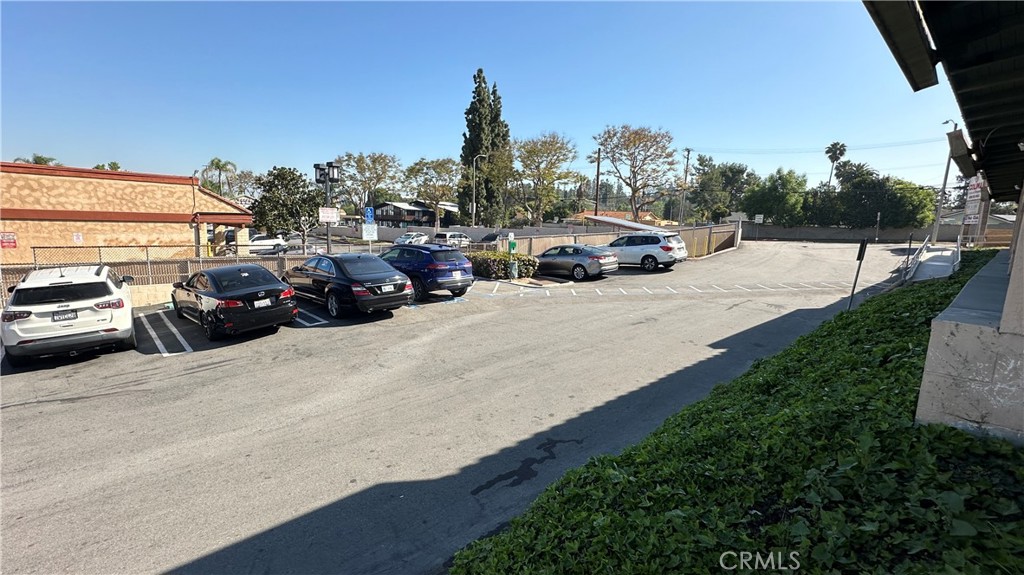 3205 S Hacienda Boulevard Property Photo 7
