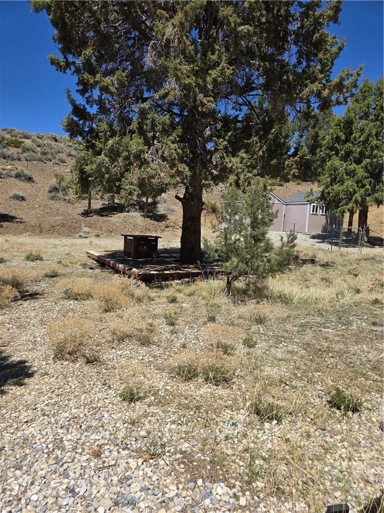 0 Graphite Property Photo 3