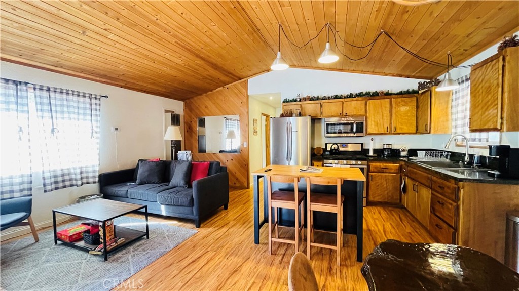 921 Wendy Avenue Property Photo 15