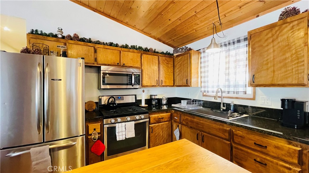 921 Wendy Avenue Property Photo 21