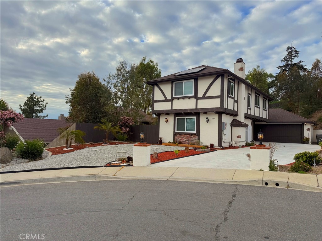 329 Nicole Drive Property Photo 1