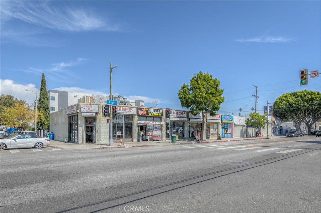 2271 W Pico Boulevard Property Photo 3