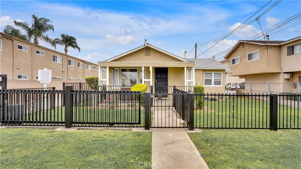 9713 Cedar Street Property Photo 1