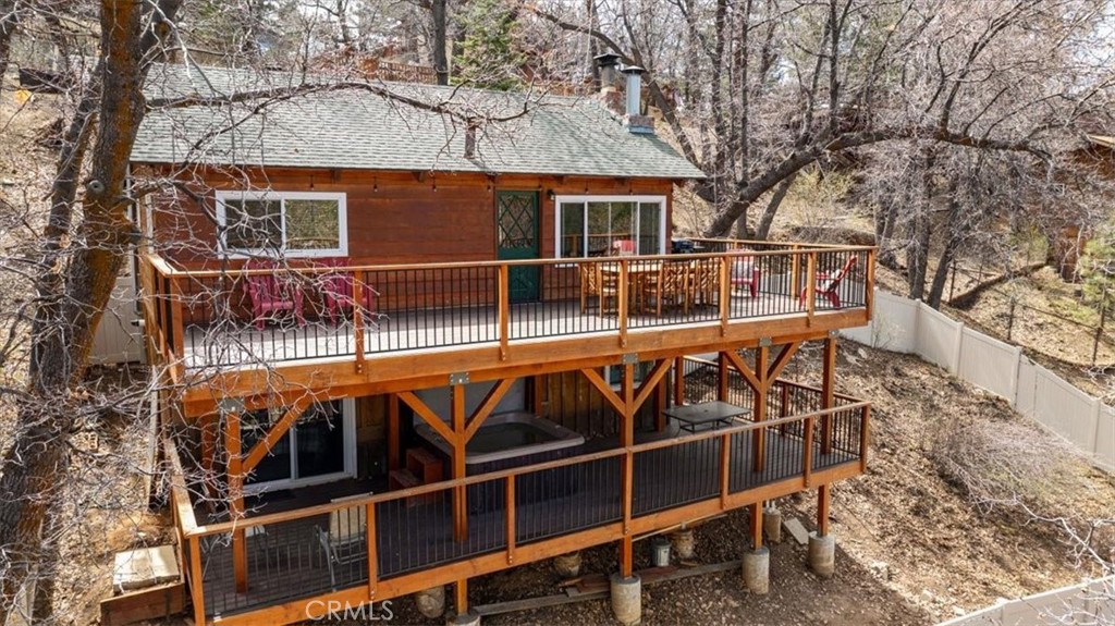 698 Villa Grove Avenue Property Photo 1