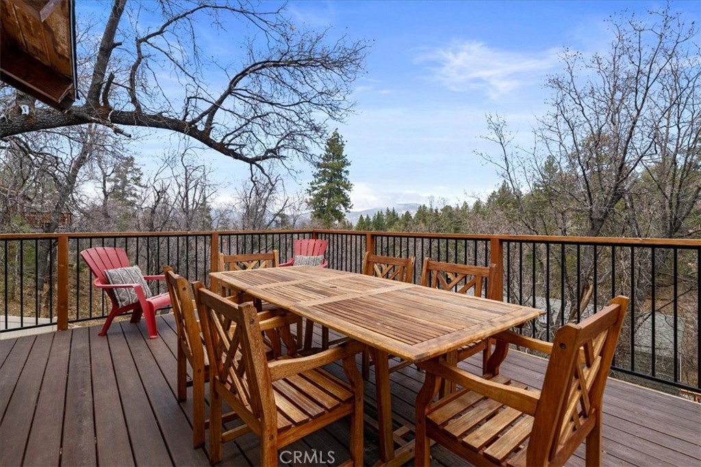 698 Villa Grove Avenue Property Photo 22