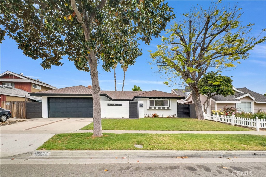 18571 Woodwind Lane Property Photo 1