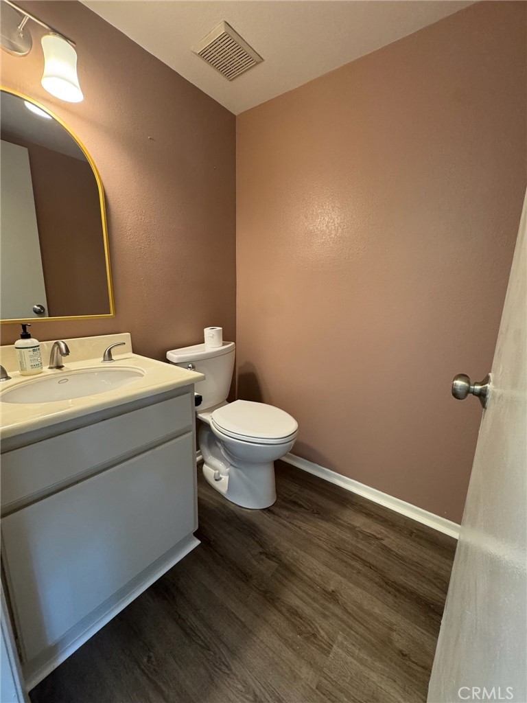 28 Dearborn Circle Property Photo 14